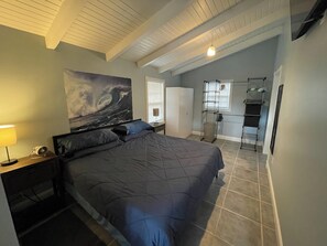 1 quarto, ferros/tábuas de passar roupa, Wi-Fi, roupa de cama