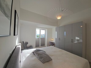 1 室のベッドルーム、WiFi (無料)