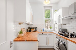 Microwave, oven, stovetop, dishwasher