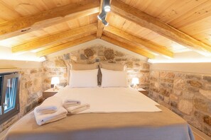 1 bedroom, iron/ironing board, Internet, bed sheets