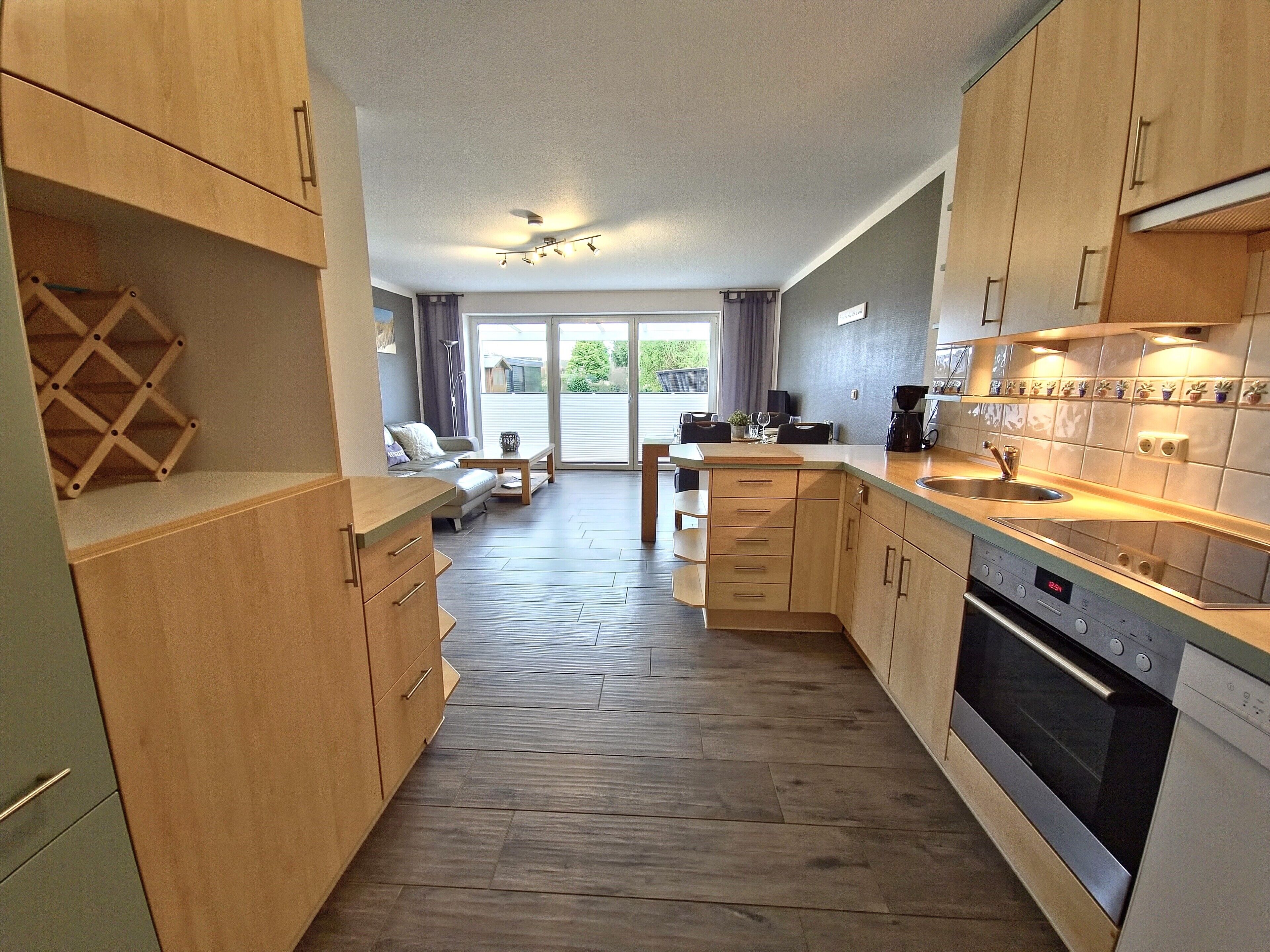 Kühlschrank, Ofen, Herdplatte, Geschirrspüler