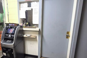 Reception - Capital O Pleasant Motel Grand Rapids Mi (Grand Rapids)