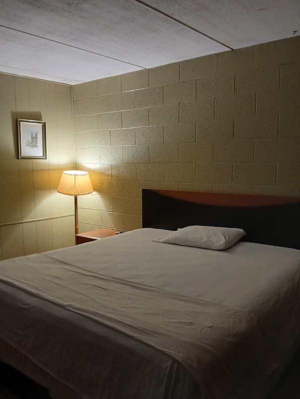 King Bed Non-Smoking