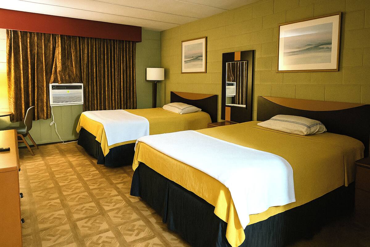 Room, Non Smoking (2 Full Beds) | Iron/ironing board (on request), WiFi (free), bed sheets