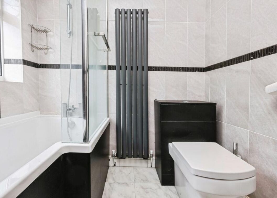 صابون، شامبو، ورق حمّام