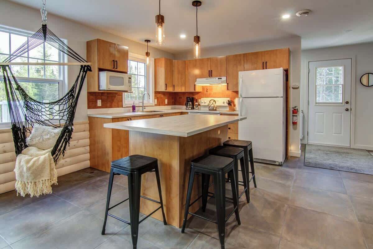 雪櫃、微波爐、焗爐、爐具