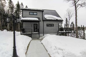 Exterior - Melsy | Tavata Chalets | bord de lac (Saint-David-de-Falardeau)