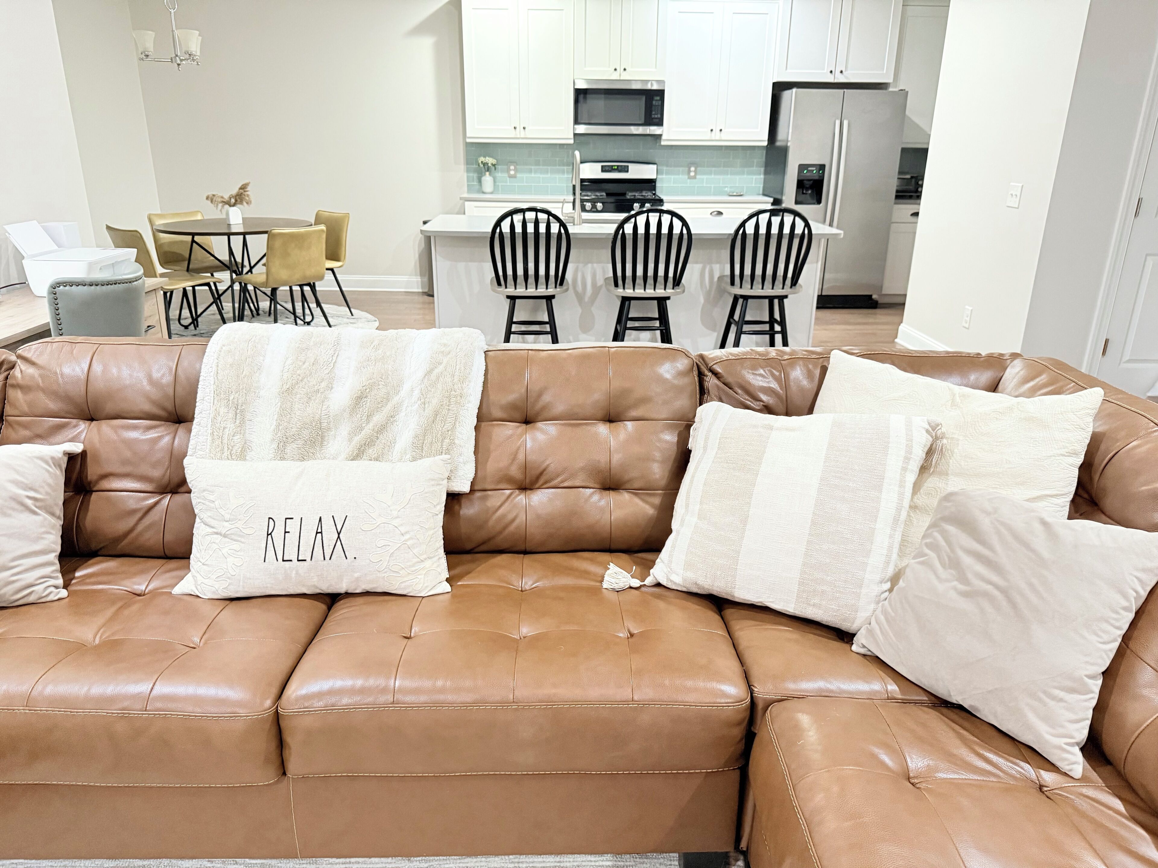 Smart TV, fireplace, printers