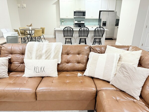 Smart-TV, Kamin, Drucker