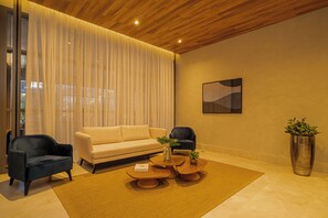 Interior - Bauhaus Loft - View & Rooftop Pool - Complete Leisure Facilities in Brooklin (São Paulo)