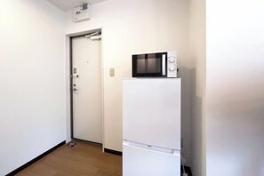 Room - Elegant House (Tokyo)