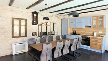 Villa (Villa Galant with Pool & Sauna Maruž) | Dineerruimte