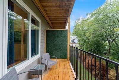 Stylish 1BR condo in Chattanooga's Southside!