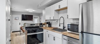 Amazing Boho Oasis Apartment in Ohio City