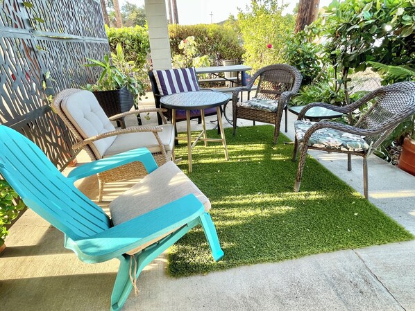 Terrace/patio - 3-bedroom townhome in peaceful Ewa Beach with AC (Ewa Beach)