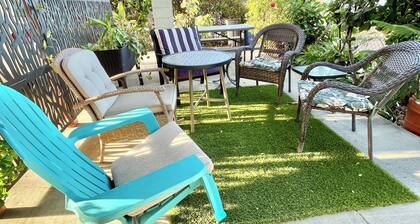 3-bedroom townhome in peaceful Ewa Beach with AC