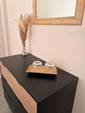 Coffres-forts dans les chambres, rideaux occultants, Wi-Fi gratuit