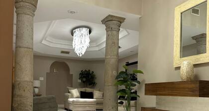 Charming 3-bedroom house with AC and fitness space in Laredo