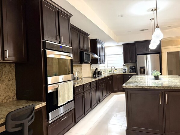 Microwave, oven, stovetop, dishwasher