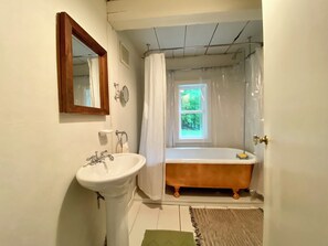 Hair dryer, towels, toilet paper