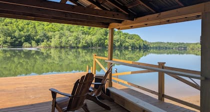 Lake Hickory cozy home