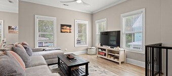 Seaside Serenity: Walk to the Beach, Cart to Golf, Litchfield in Pawleys Island