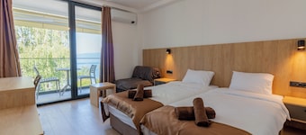 Lago Hotel & Spa