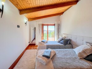 2 Schlafzimmer, Bügeleisen/Bügelbrett, Reisekinderbett, kostenloses WLAN