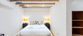 Isaura's Home - Cozy Little House in the Heart of Viana