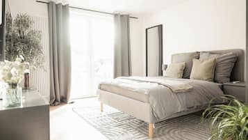 1 slaapkamer, een strijkplank/strijkijzer, internet, beddengoed