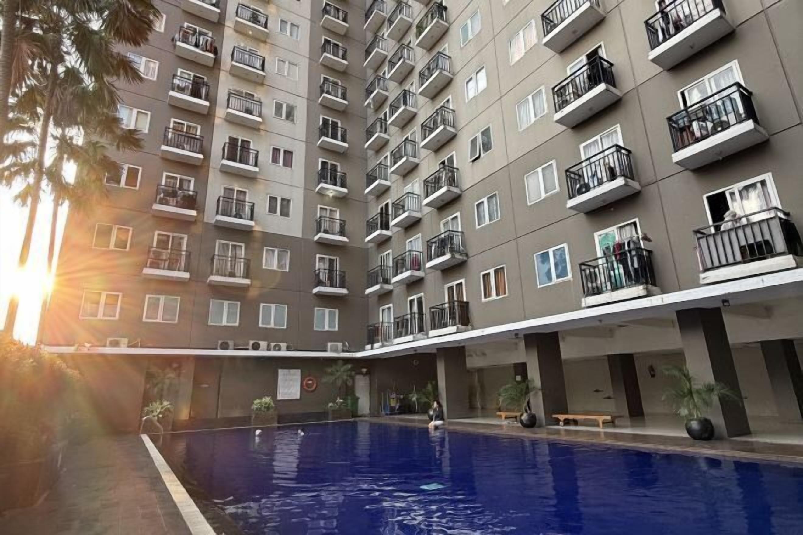 Kolam renang outdoor