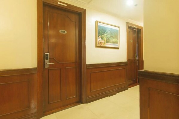 Interior - Comfy Inn Manila Kalaw by RedDoorz (Manila)