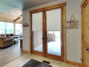 單棟房屋 (3 Bedrooms) | 住宿設施服務
