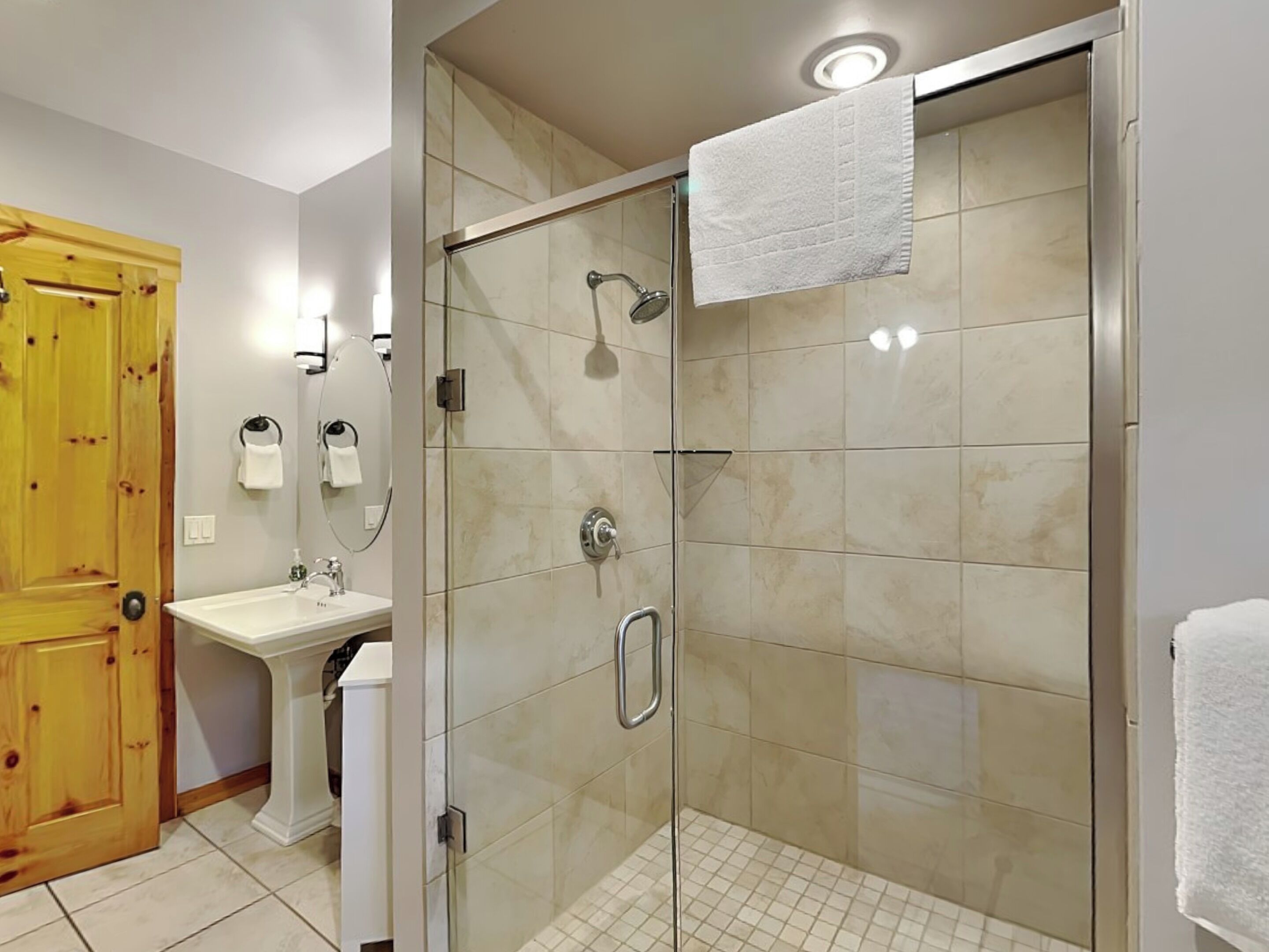 House (3 Bedrooms) | Property amenity