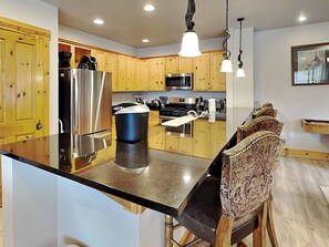 Casa (3 Bedrooms) | Servicio de la propiedad