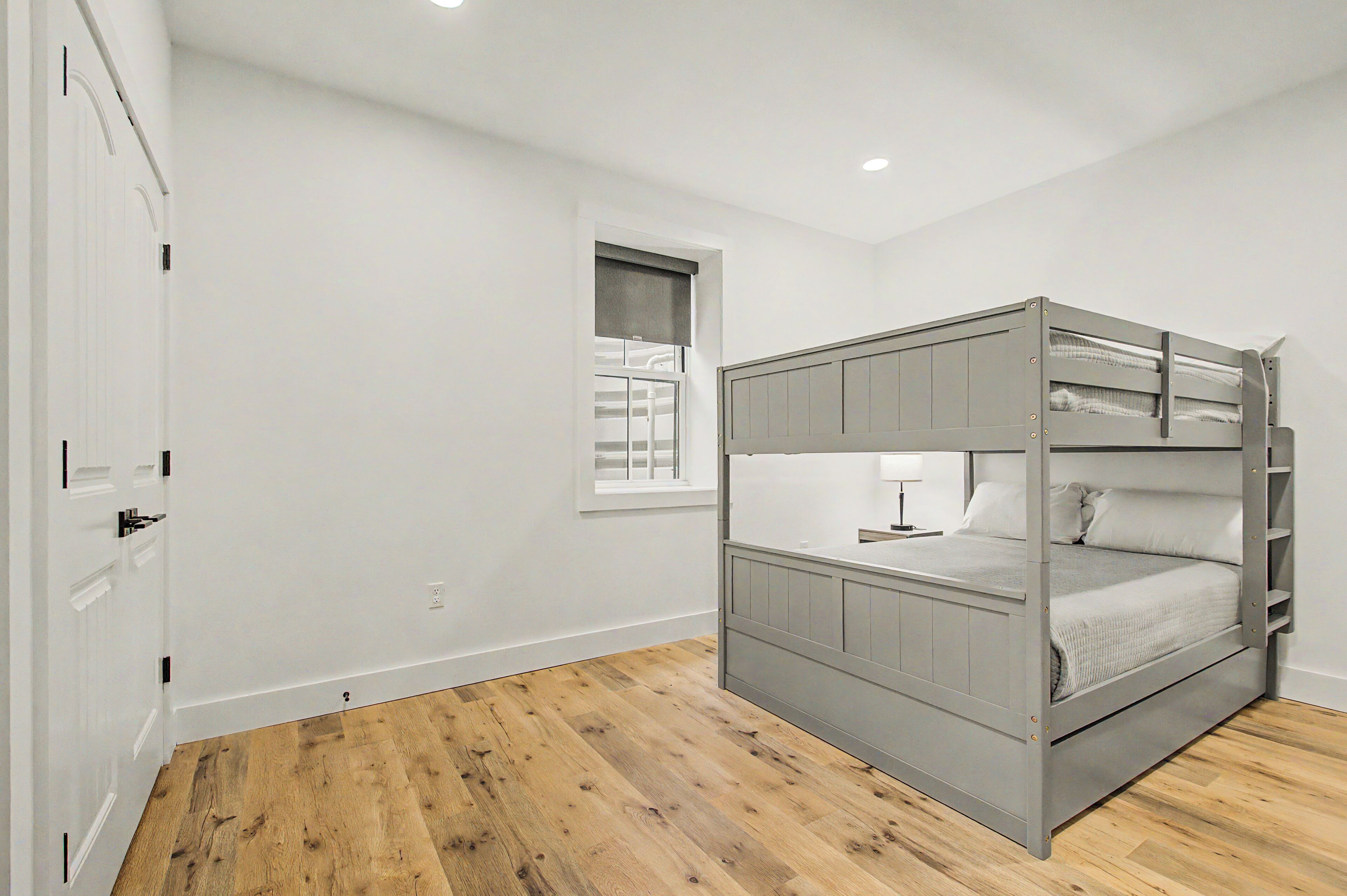 House (5 Bedrooms) | Property amenity