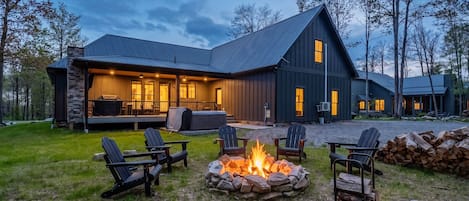 House (5 Bedrooms) | Front of property