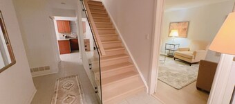 Entire 05 Bedroom House near YYZ