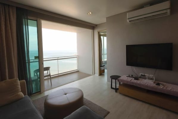 Room - Residence by Hello Pattaya at Veranda (Sattahip)