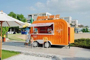 Bar (on property) - Residence by Hello Pattaya at Veranda (Sattahip)