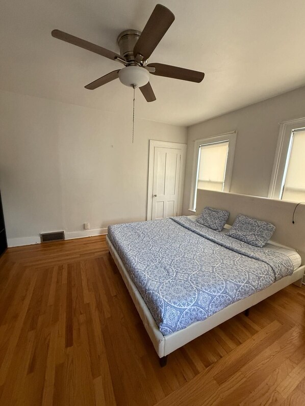 2 chambres, fer et planche à repasser, Wi-Fi, literie fournie