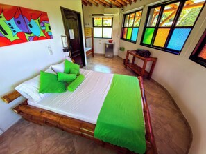 Family Room | Free WiFi - Solvae (San Jeronimo)