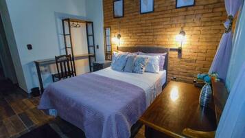 Deluxe Suite, Garden View