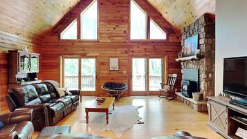 House (4 Bedrooms) | Property amenity