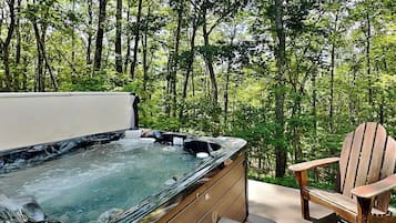 House (4 Bedrooms) | Property amenity