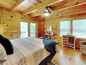 House (4 Bedrooms) | Property amenity