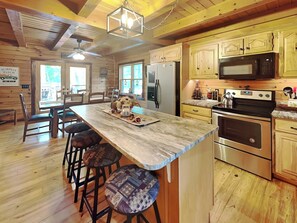 House (4 Bedrooms) | Property amenity