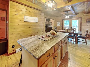 House (4 Bedrooms) | Property amenity