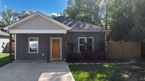 Quiet 3BR Home, Fast Wi-FI, 14 Min to Uptown Charlotte