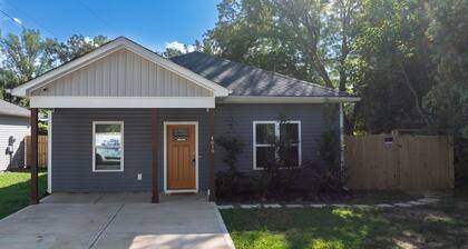 Quiet 3BR Home, Fast Wi-FI, 14 Min to Uptown Charlotte